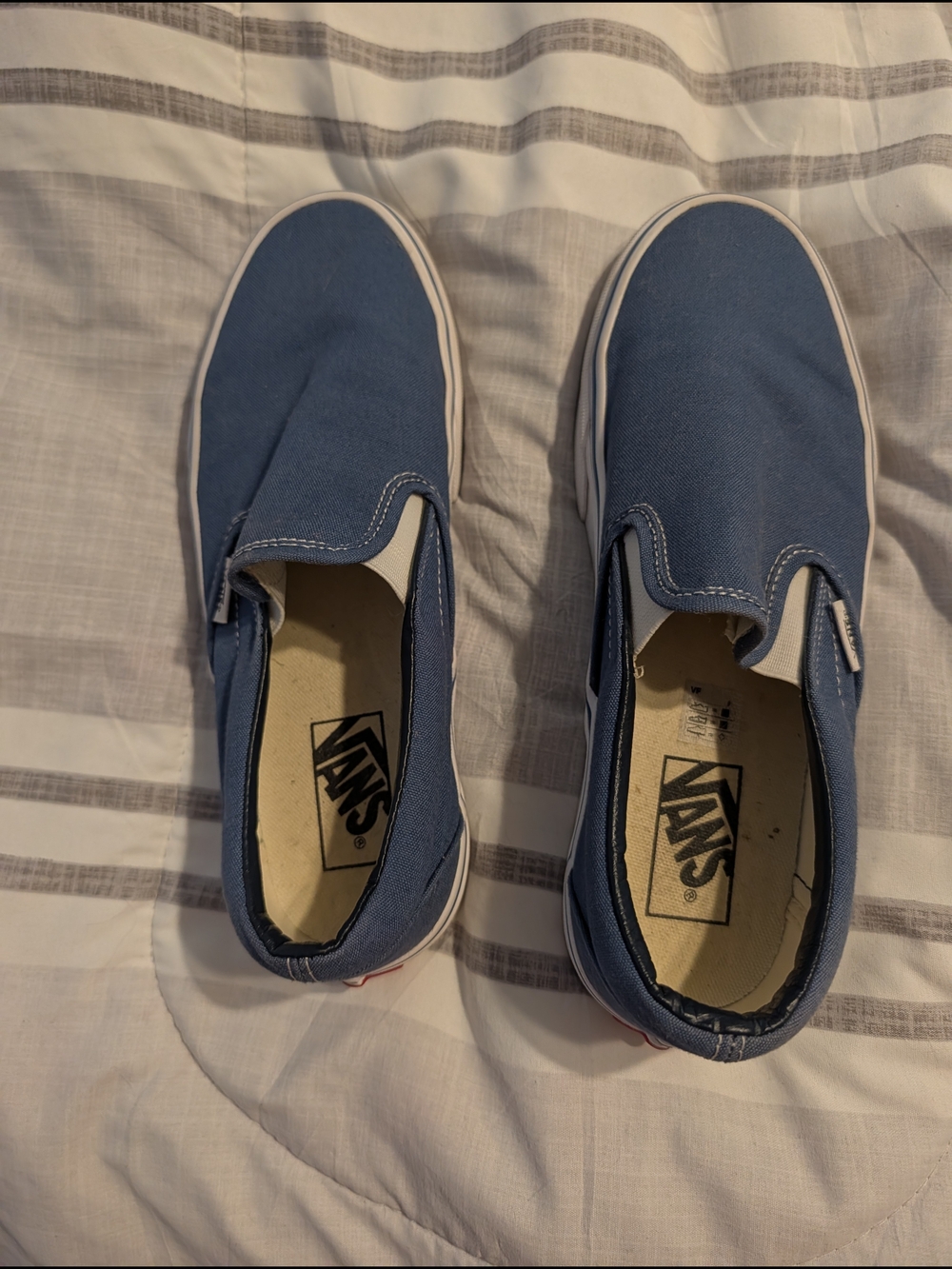 Vans Classic Slip-On Women's s Canvas Shoes in Blue